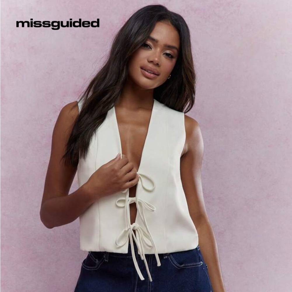 MISSGUIDED tie top